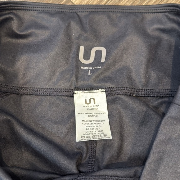 Urban savage black mesh detail Leggings size large - Picture 5 of 5